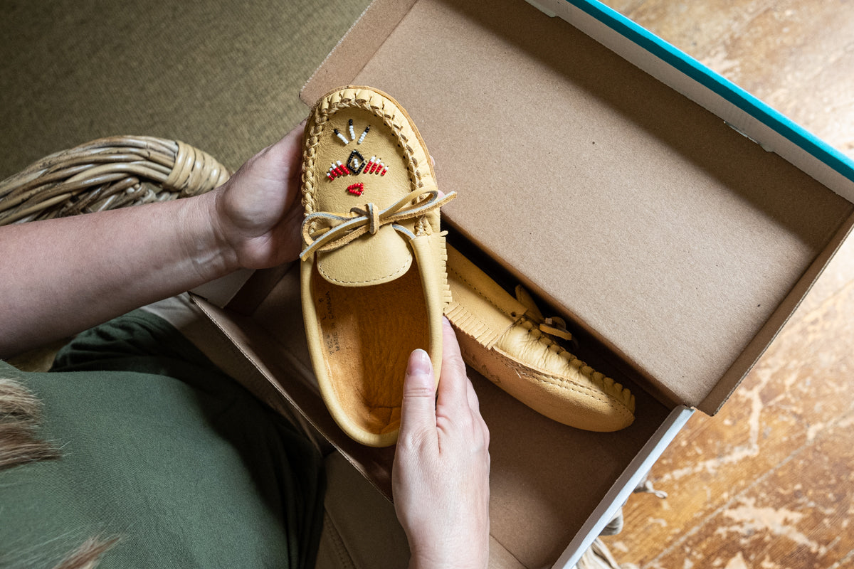 Women's Moose Hide Leather Fringed Moccasin Slippers