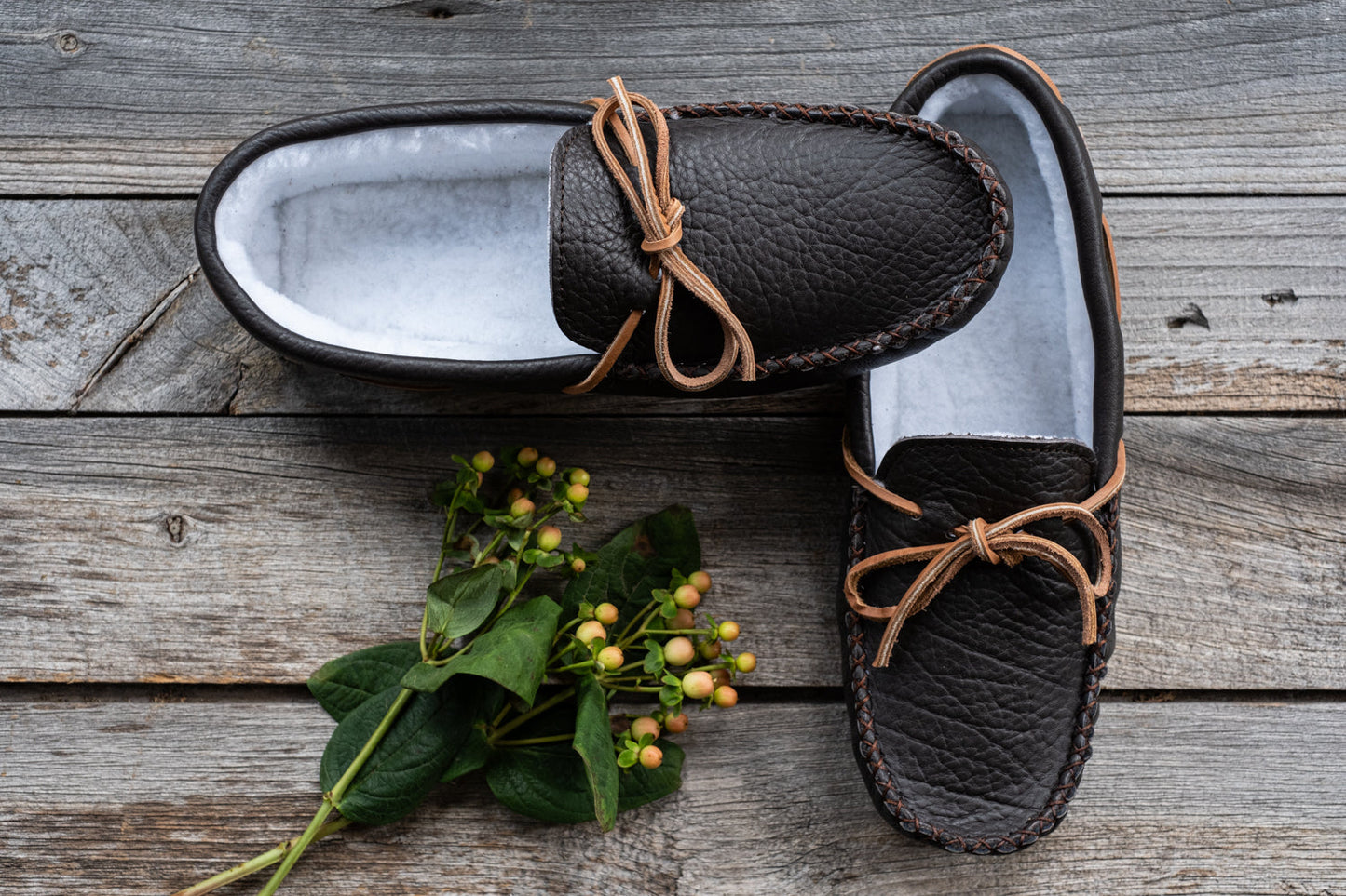 Men's Lined Moccasin Slippers