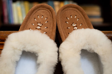 Women's Lined Beaded Moccasin Slippers