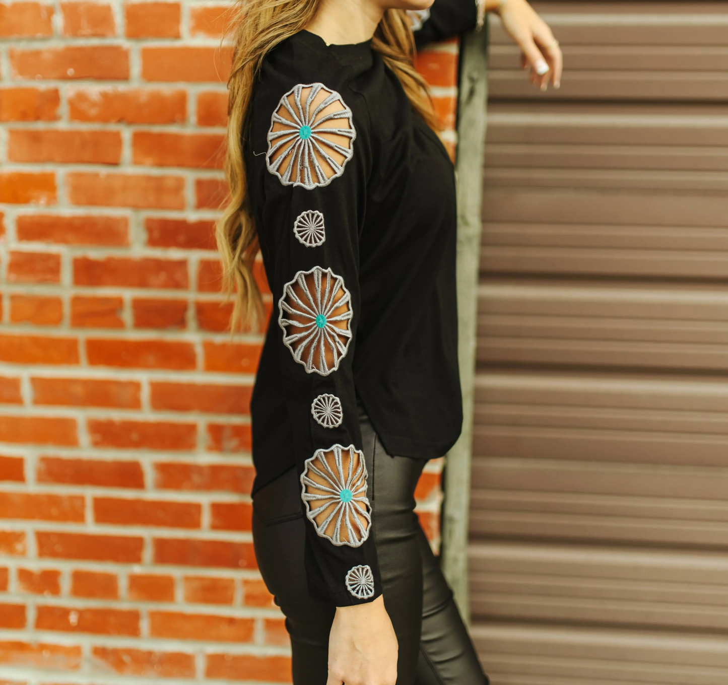 Women's Wagon Wheel Long Sleeve Top