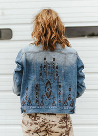 Women's Vintage Mid-Wash Embroidered Denim Jacket